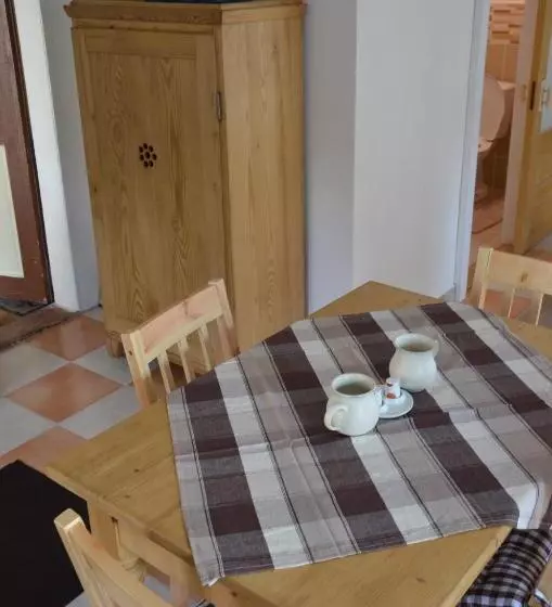 Majatalo Penzion U Kozy