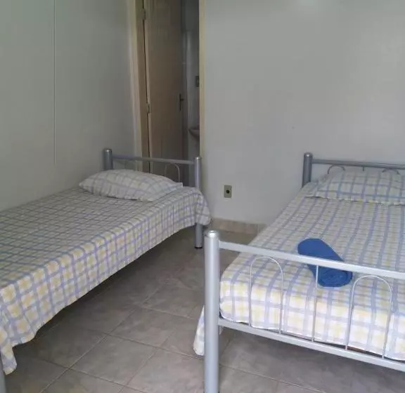 ペンション Pousada Casarrara