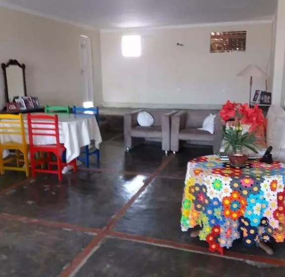 ペンション Pousada Casarrara