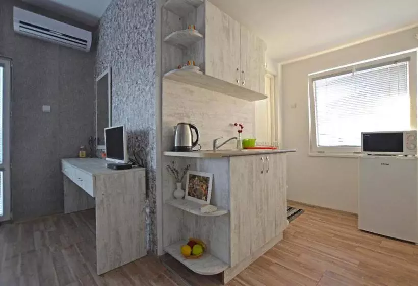 پانسیون Bistra Guest Rooms