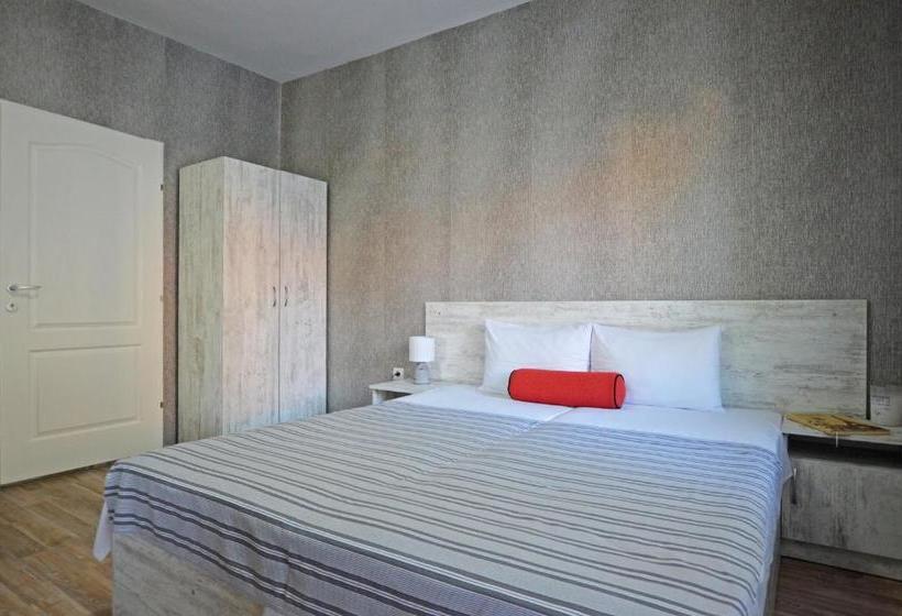 پانسیون Bistra Guest Rooms