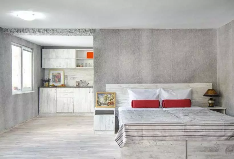 پانسیون Bistra Guest Rooms