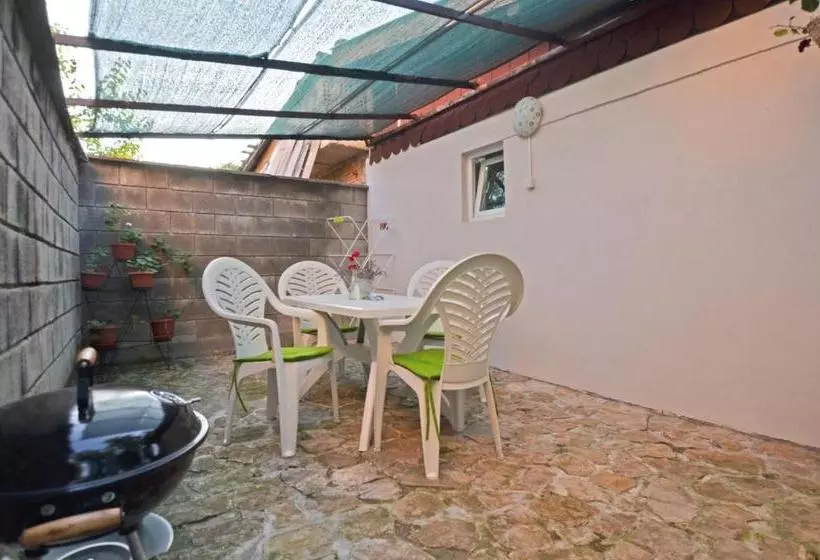 پانسیون Bistra Guest Rooms