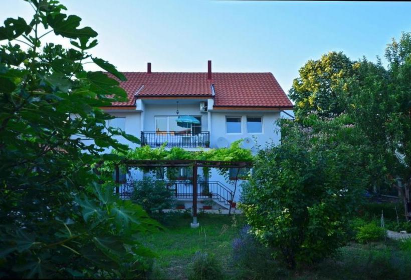 پانسیون Bistra Guest Rooms