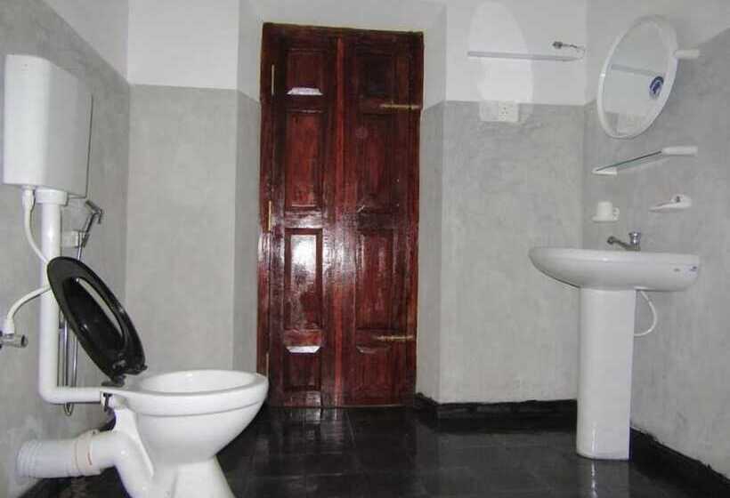 بنسيون The Colonial Villa