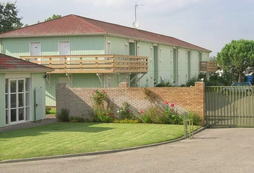 Fasthotel Avignon Nord Le Pontet