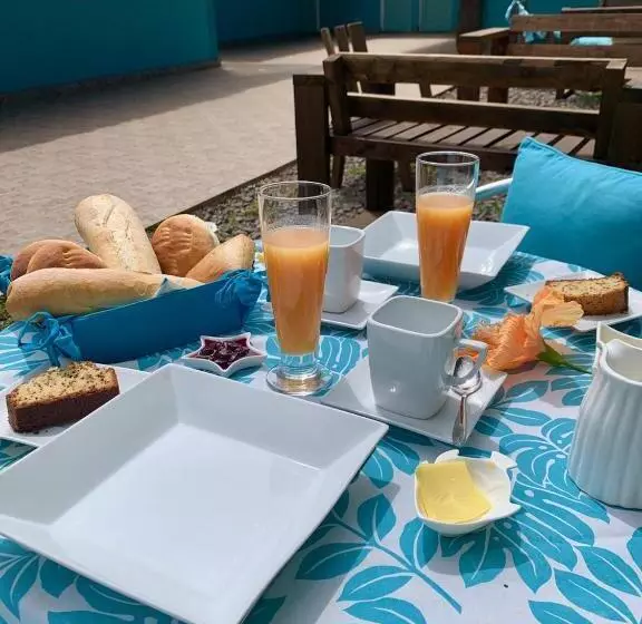 Majatalo & Apartments Chez Hiva