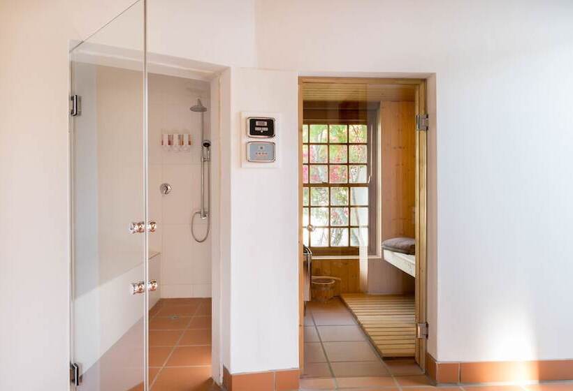 بنسيون De Bergkant