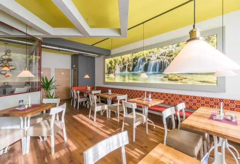 ペンション Gasthof Niki