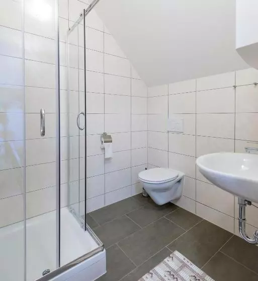 ペンション Gasthof Niki