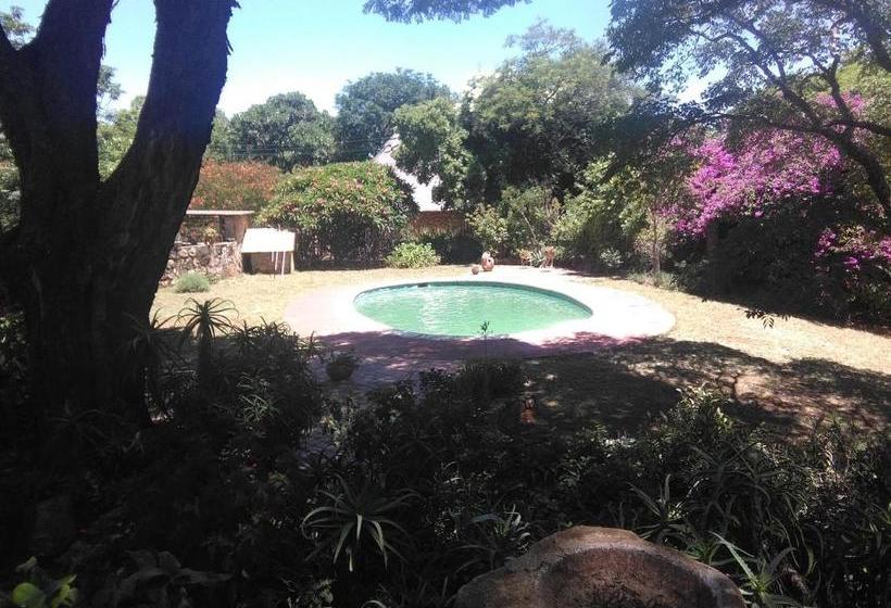 پانسیون Limerick Cottages