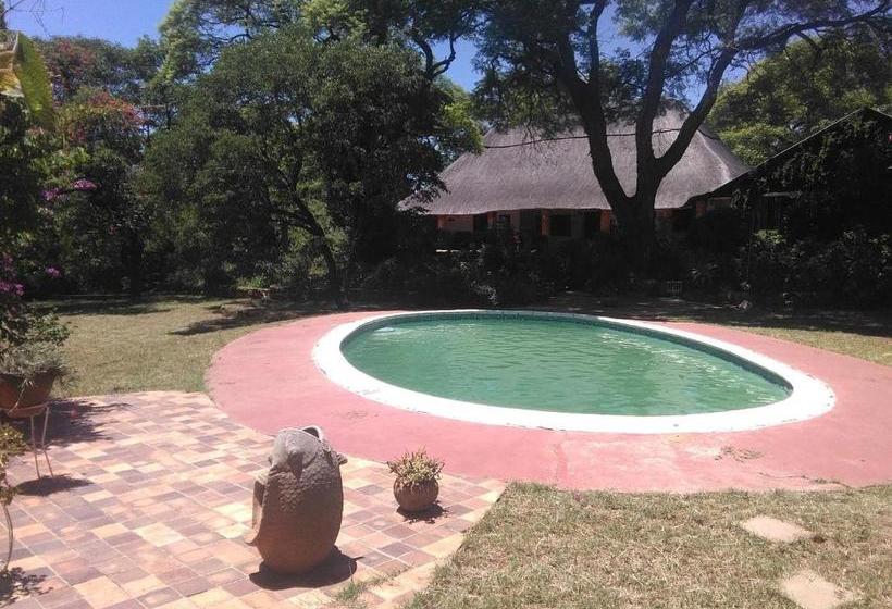 پانسیون Limerick Cottages