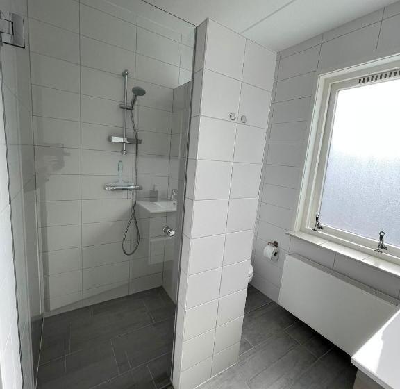 بنسيون Lise S Place