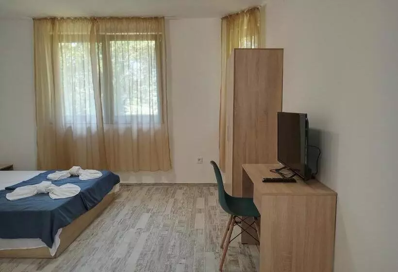 پانسیون Villa Pita