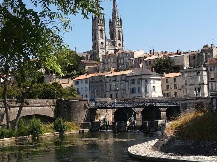 בית מלון כפרי France Hôtel