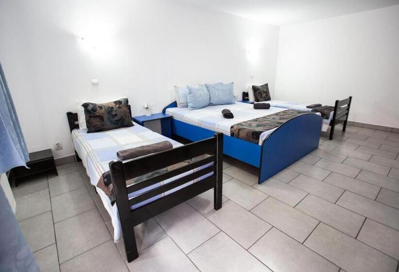 پانسیون Daddy House