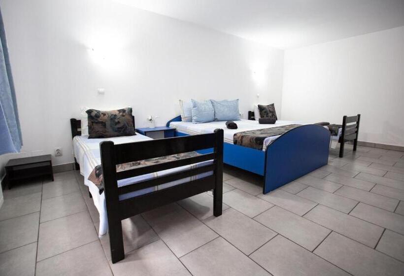 پانسیون Daddy House