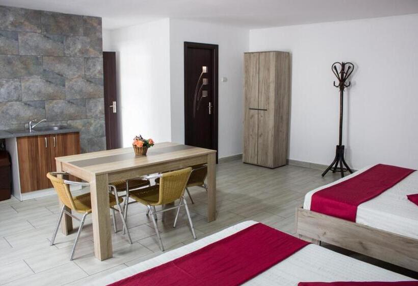 پانسیون Daddy House