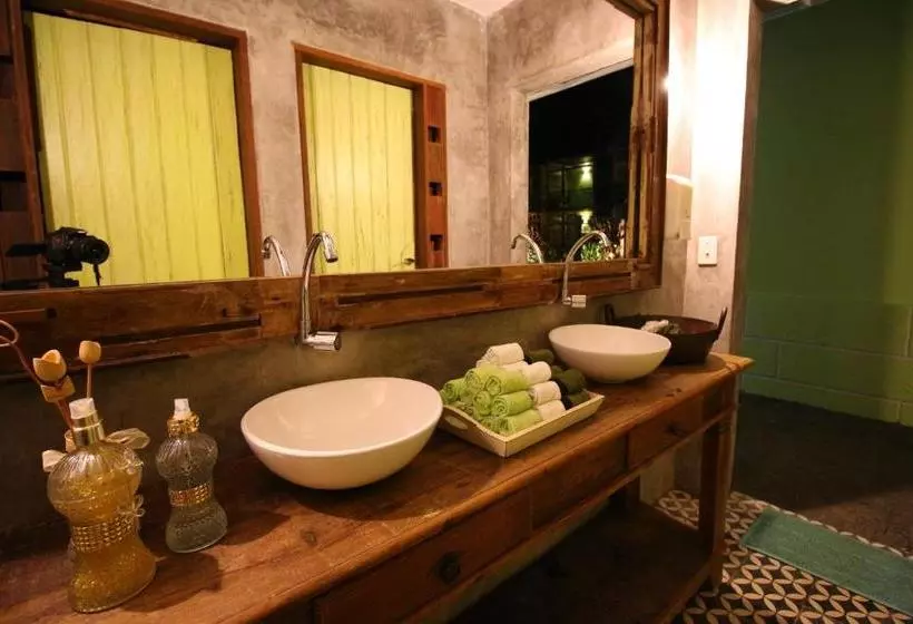 ペンション Pousada Estação Bananeiras