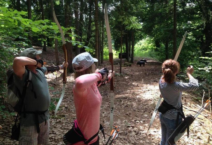 فندق صغير Lug Ins Land