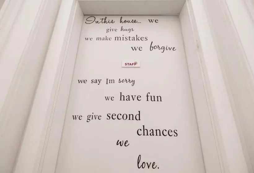 ペンション 4flats