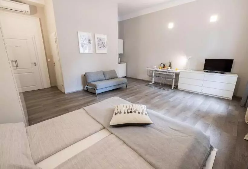 ペンション 4flats