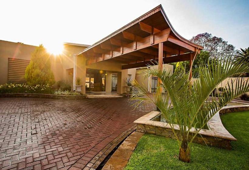 פנסיון Mavuta Manor