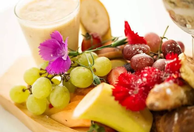 ペンション Mavuta Manor