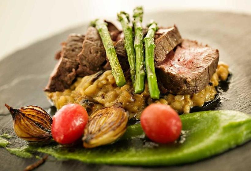 פנסיון Mavuta Manor