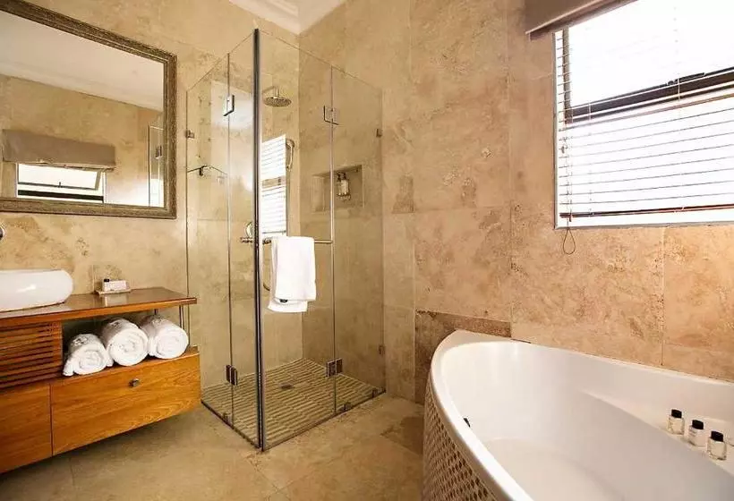 ペンション Mavuta Manor