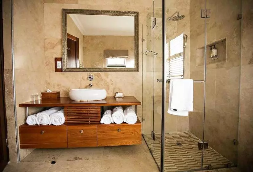 ペンション Mavuta Manor