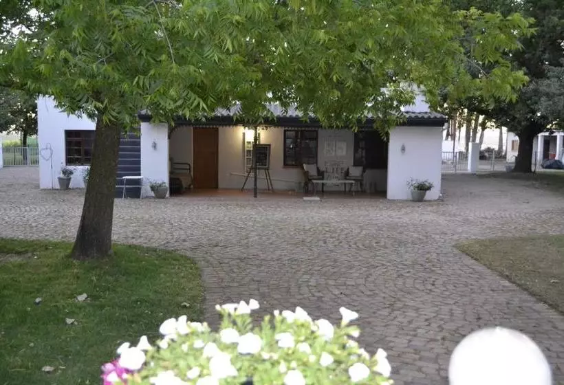 ペンション Rooiheuwel Cottage