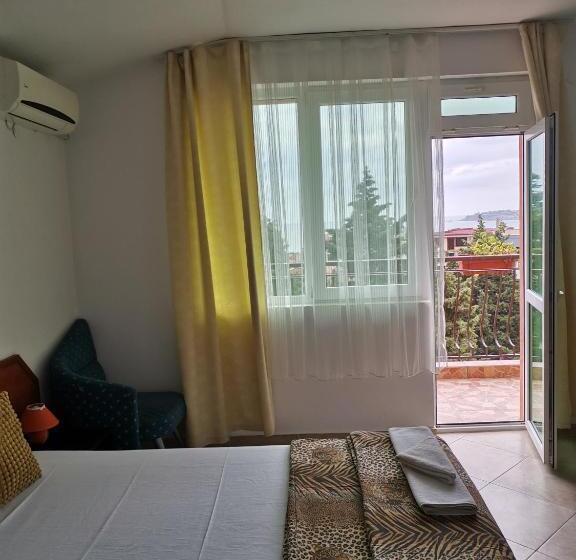 بنسيون Villa Vesela