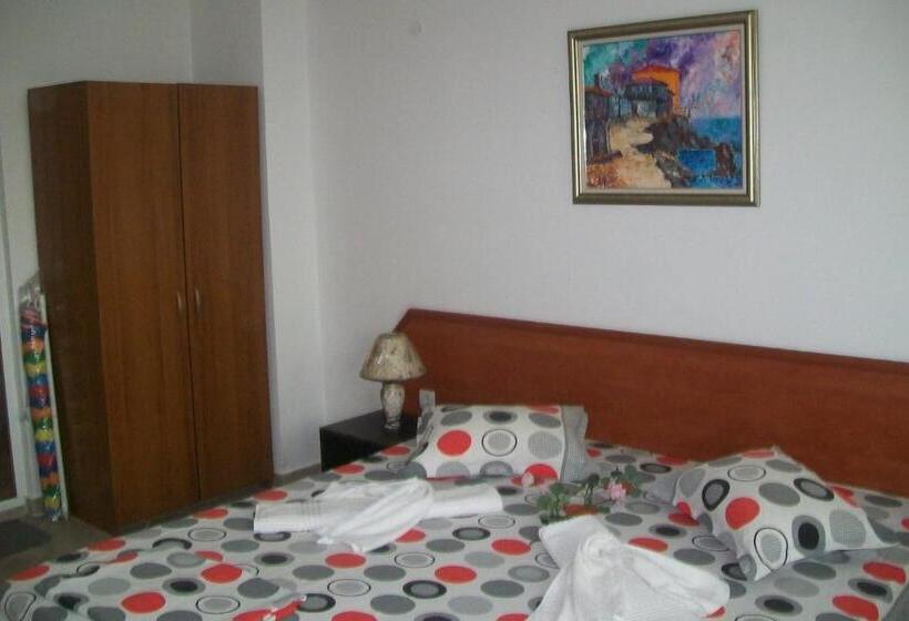 بنسيون Villa Vesela