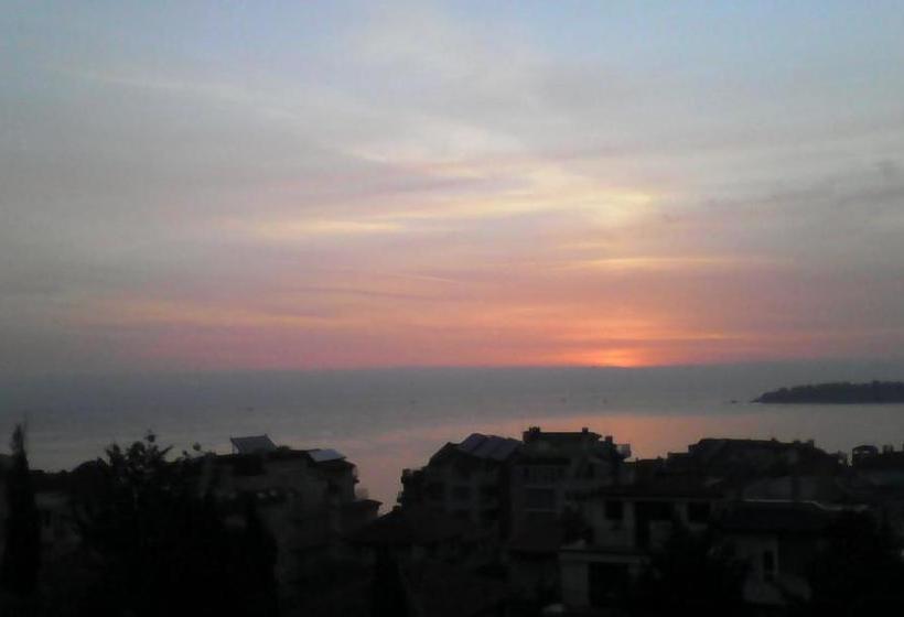 بنسيون Villa Vesela