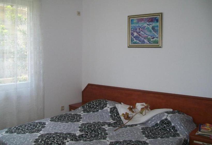 بنسيون Villa Vesela