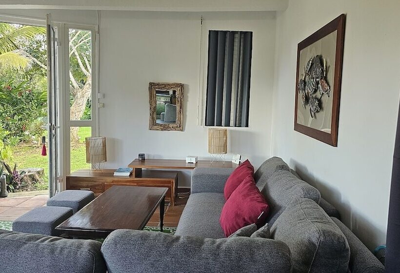 تختخواب و صبحانه Habitation Villa Les Cassias