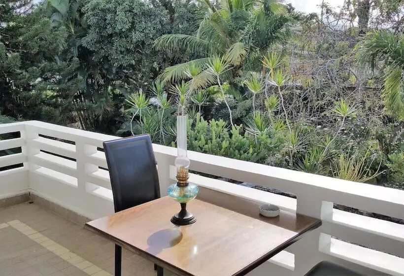 تختخواب و صبحانه Habitation Villa Les Cassias