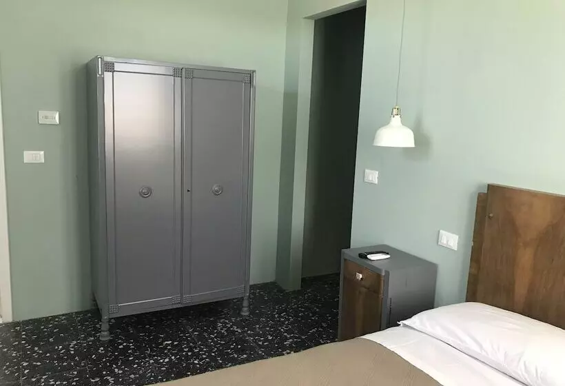 هتل Ripari Di Giobbe