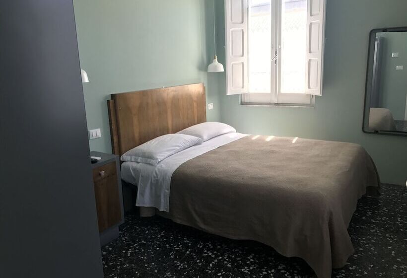 בית מלון כפרי Ripari Di Giobbe