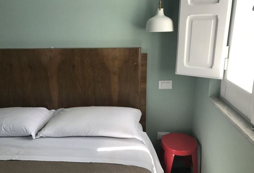 בית מלון כפרי Ripari Di Giobbe