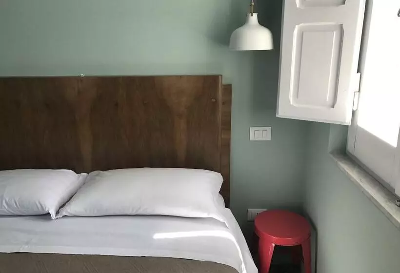 هتل Ripari Di Giobbe