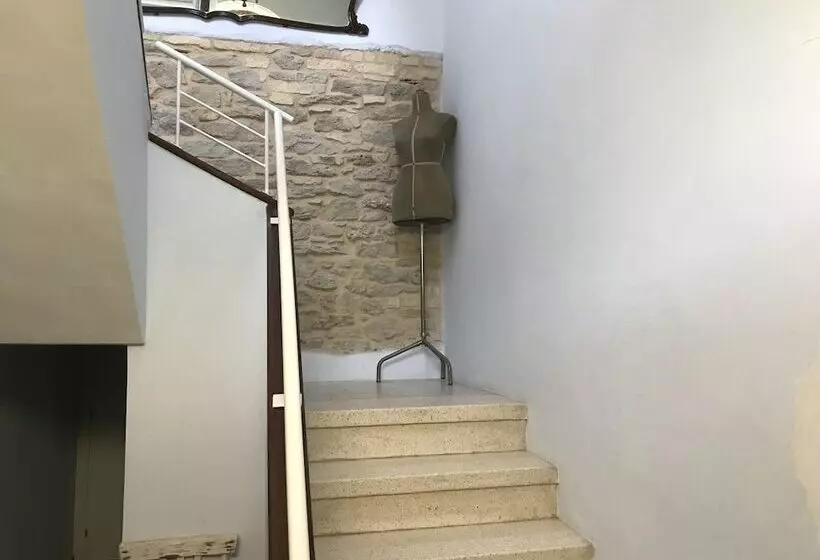 هتل Ripari Di Giobbe