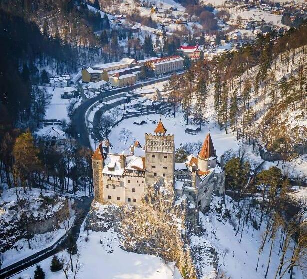 پانسیون Guest House Piatra Craiului