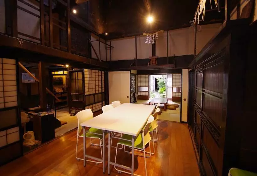 ペンション Kaiho Guesthouse Katsuzo   Hostel