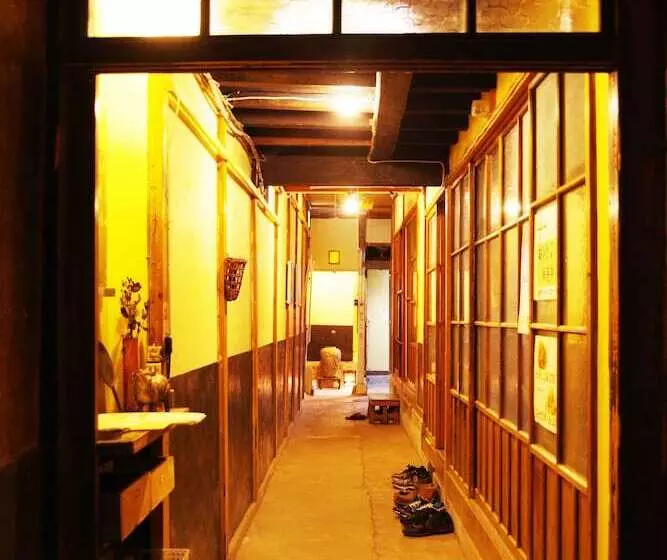 ペンション Kaiho Guesthouse Katsuzo   Hostel