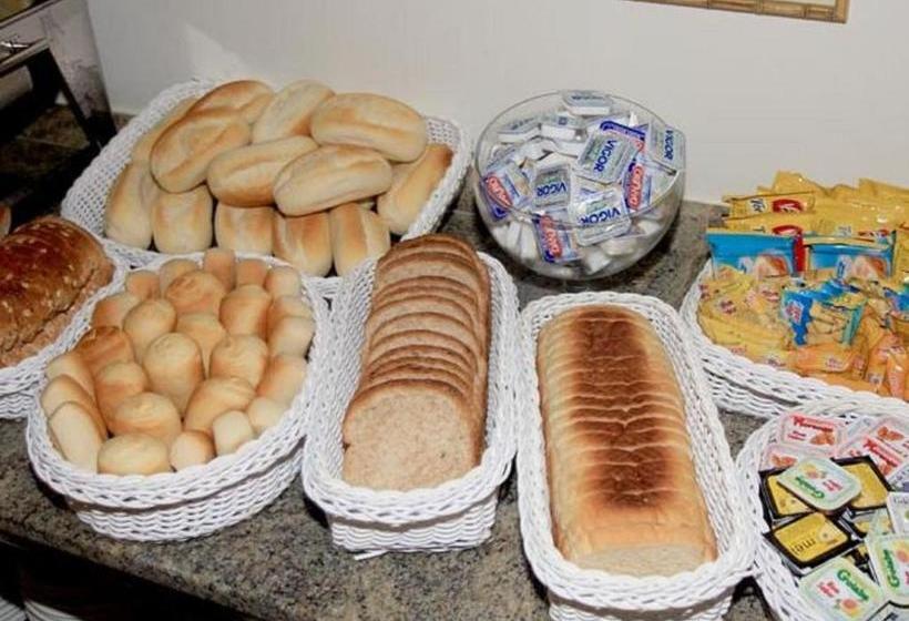 ペンション Pousada Do Almirante