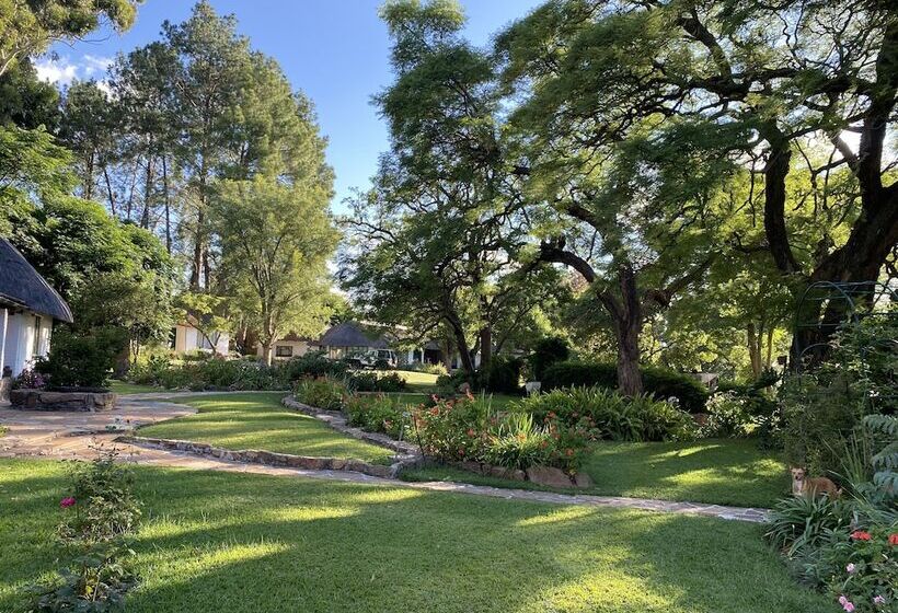 בית מלון כפרי Waterberg Cottages, Private Game Reserve