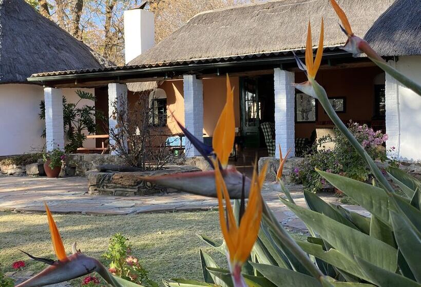 בית מלון כפרי Waterberg Cottages, Private Game Reserve