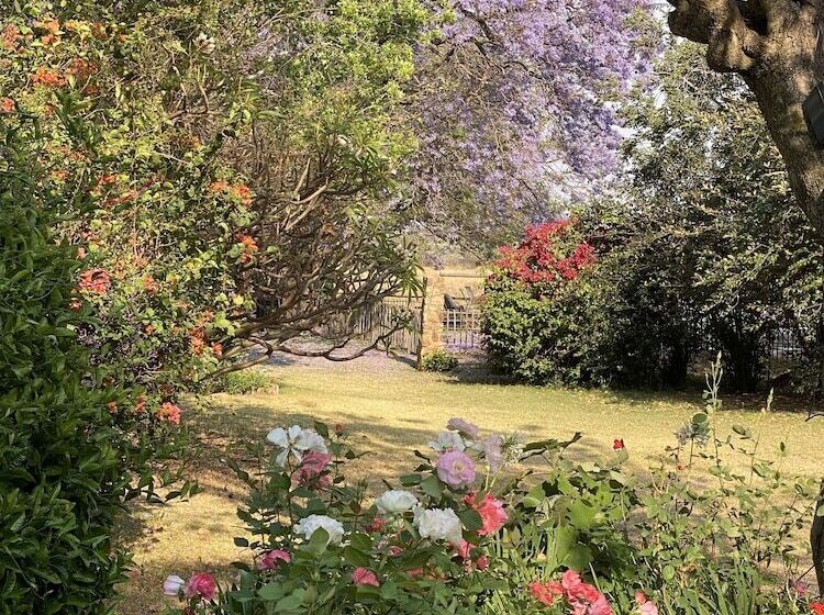 בית מלון כפרי Waterberg Cottages, Private Game Reserve